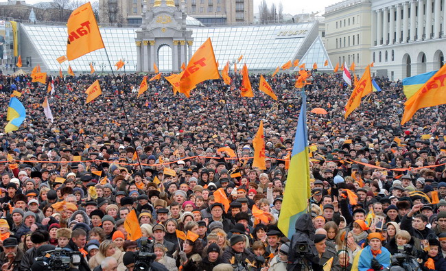 Scenes from the Orange Revolution, December 2004 ~