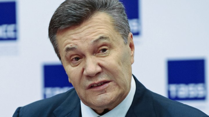 Цього дня відбулося офіційне відсторонення Януковича від влади