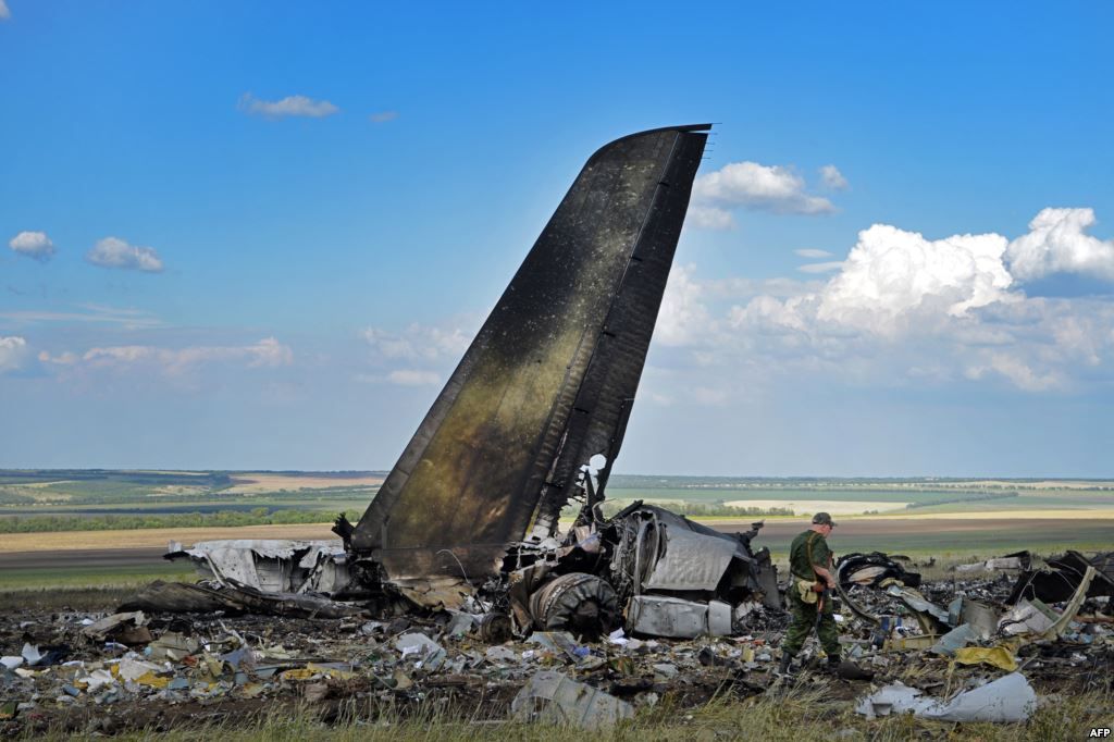 Цього дня терористами був збитий літак Іл-76 у Луганську