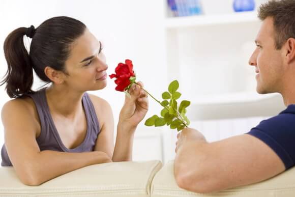 7 помилок, якими жінки руйнують стосунки