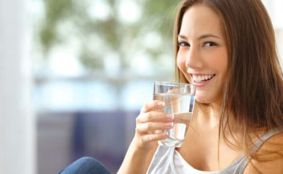 Як привчити себе пити більше води: п’ять хитрощів