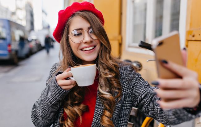 Косметолог розповіла, яка доза кофеїну призводить до зморшок і старіння шкіри